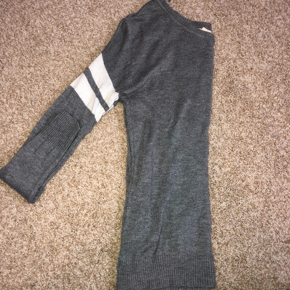 Grey long sleeve